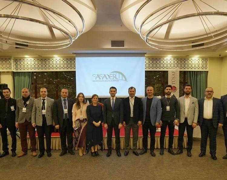 Onlar kesinlikle sigorta acentesi değil