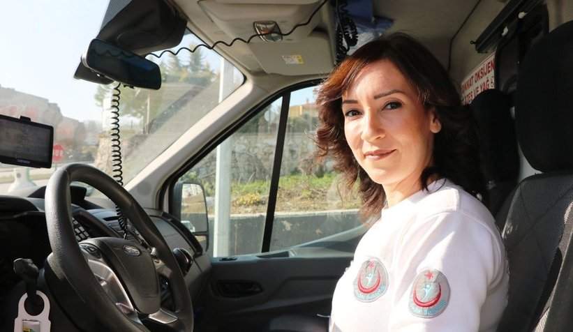 onlar-sakarya-nin-kadin-ambulans-soforleriwtqxekrxsw