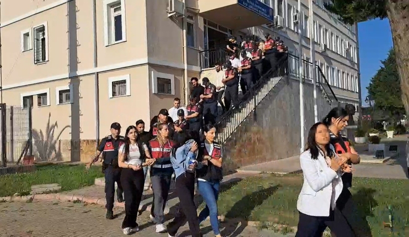 operasyon-sakarya-ya-uzanmisti-elebaslarindan-biri-cinli-kadin-ciktinklyoerrsd