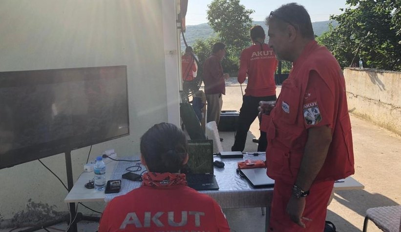 Ormanda mantar ararken kayboldu, 12 saat sonra bulundu