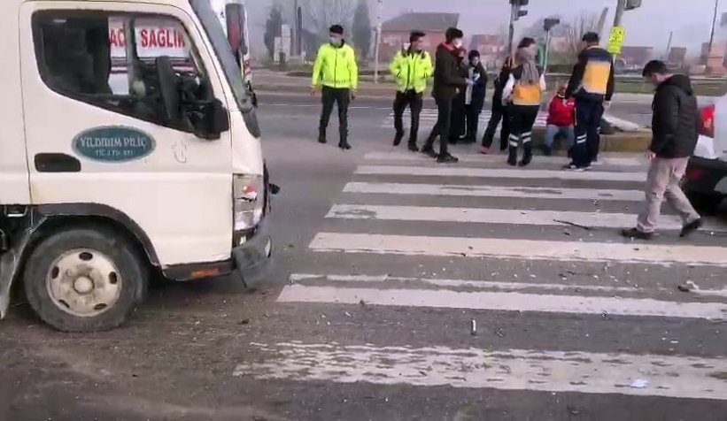 Ormanköy Kavşağı'nda kaza: 4 yaralı