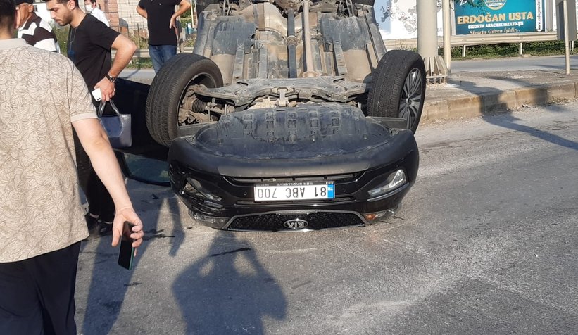 Ormanköy Kavşağı'nda kaza; Ters döndü