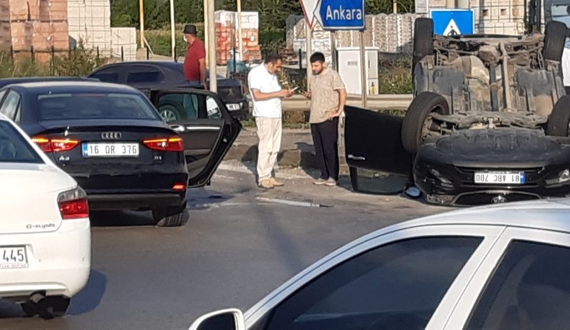 Ormanköy Kavşağı'nda kaza; Ters döndü