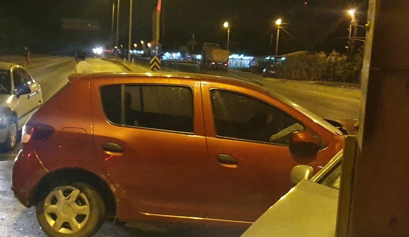 Ormanköy kavşağında kaza:1'i ağır 3 yaralı