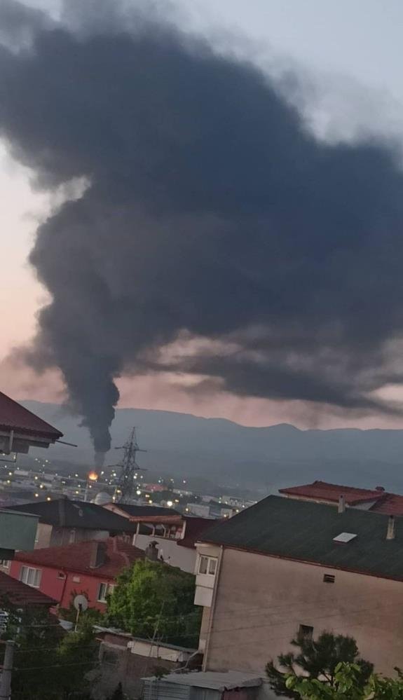 OSB'de sabah saatleri; Alevler yükseldi