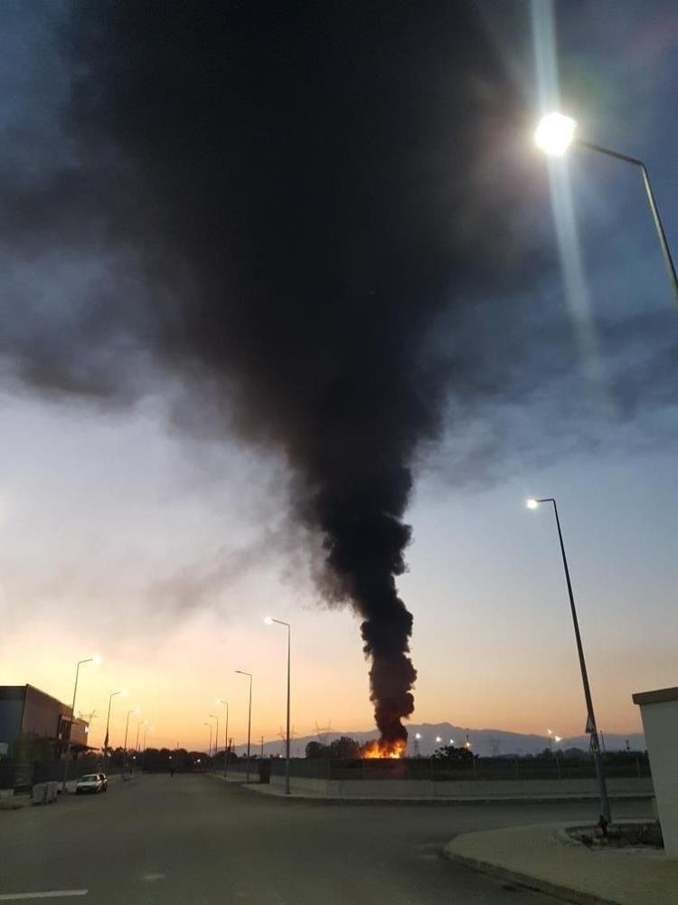 OSB'de sabah saatleri; Alevler yükseldi