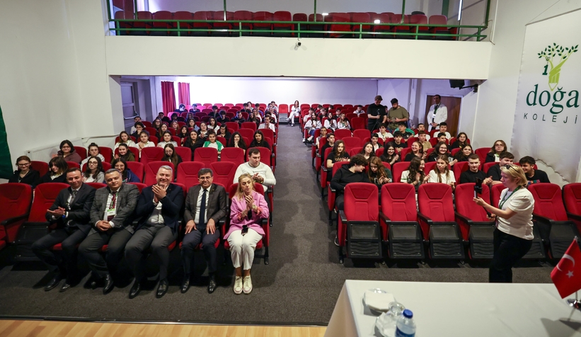 osman-celik-genclerle-bulustubjd2oc9ly1