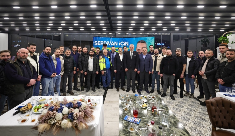 osman-celik-iftarda-berberlerle-bulustub1r2dhhgy2