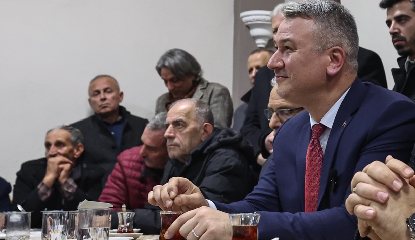 osman-celik-selahiye-de-vatandasla-bulustun2yrwgrcl1