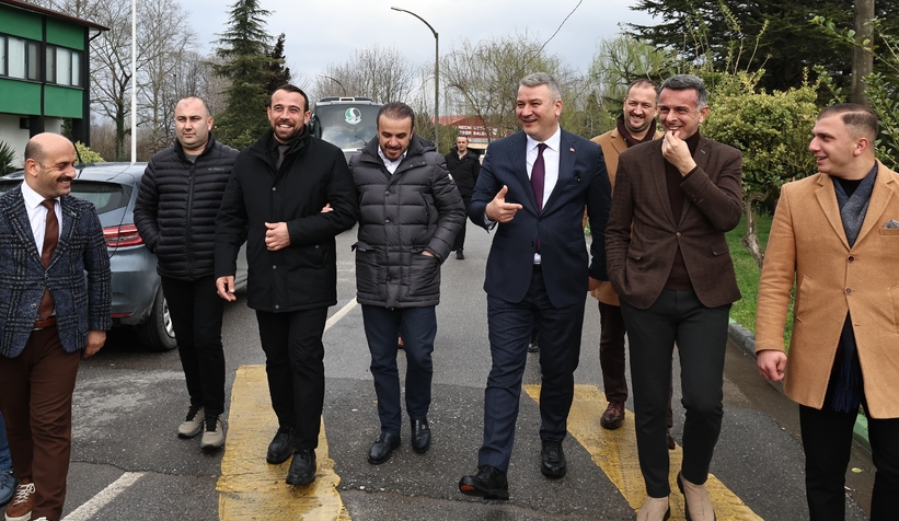 Osman Çelik'ten Sakaryaspor'a ziyaret