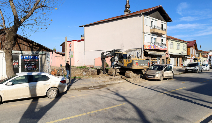 osmanli-hatirasi-tarihi-konak-aslina-uygun-insaa-ediliyortfdiwwfkv0