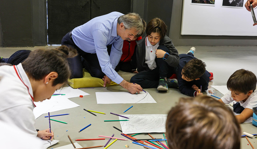 OSM’de minik sanatçılara Yusuf Alemdar sürprizi