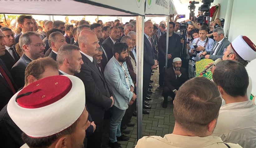 Otobüs kazasında ölen Ömer gözyaşları içinde toprağa verildi