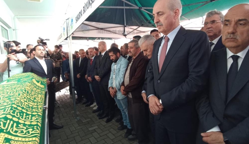 Otobüs kazasında ölen Ömer gözyaşları içinde toprağa verildi