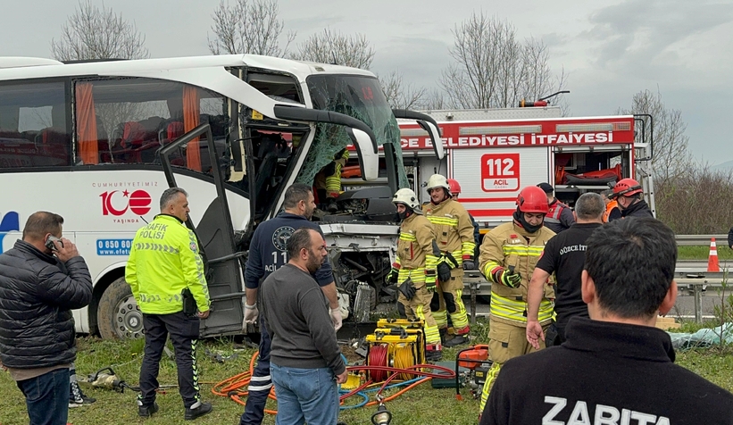 otobus-tira-carpti-17-yaralin2i0ovroz0