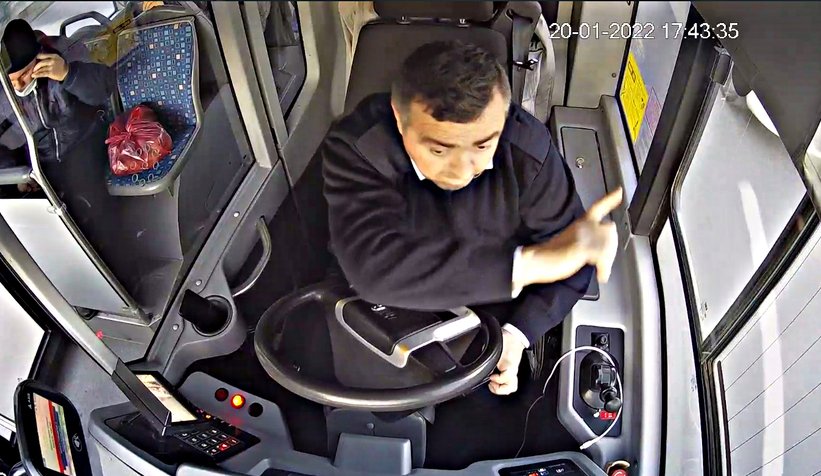  Otobüste kalbi duran yolcuyu hastaneye yetiştirip kurtardı