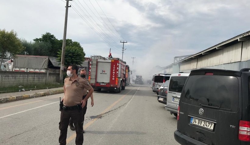 Otomobil alev alev yandı