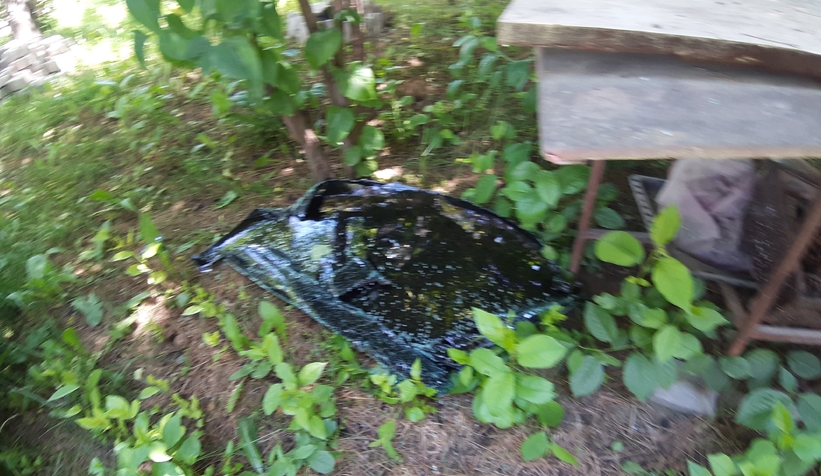 Otomobil bahçeye daldı: 1 yaralı