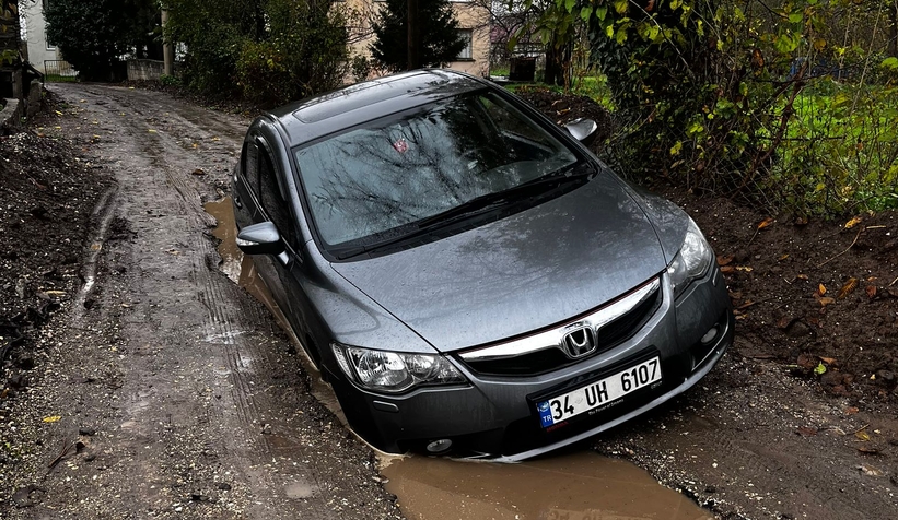 otomobil-dev-cukura-gomuldubmhtdfirzl