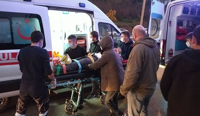 Otomobil fındık bahçesine uçtu: 4 yaralı