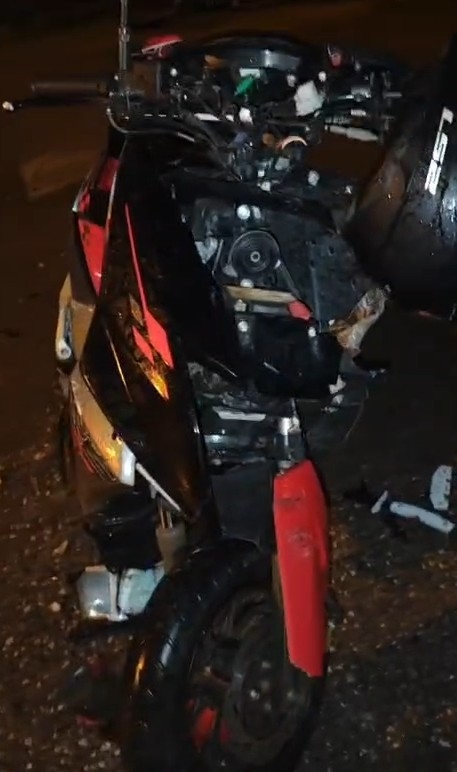 Otomobil ile çarpışan motosikletli ağır yaralandı