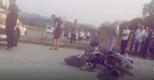 Otomobil ile çarpışan motosikletli öldü