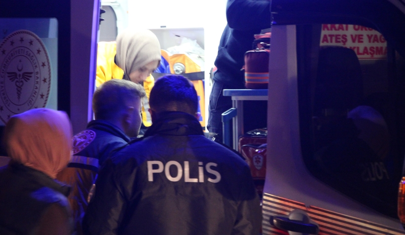otomobil-ile-carpisan-motosikletli-yaralandirln2vgk5rs