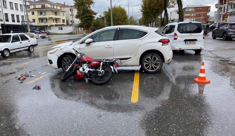 otomobil-ile-carpisan-motosikletli-yaralandiv1p2buorzh