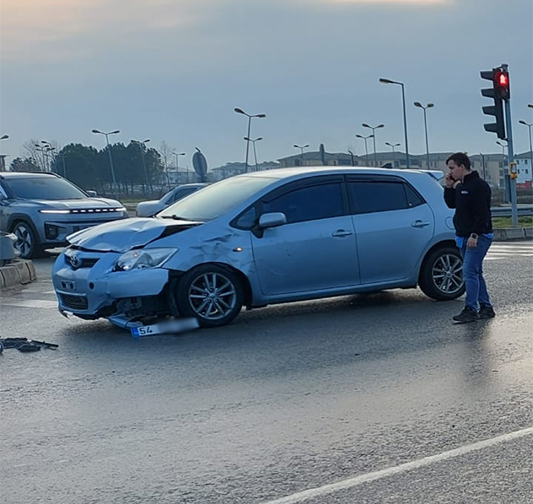 otomobil ile elektrikli aracın çarpıştığı kazada bir kişi yaralandı