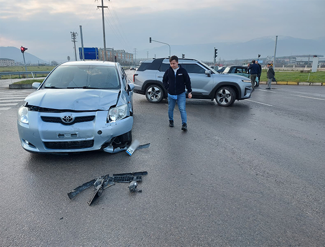 otomobil ile elektrikli aracın çarpıştığı kazada bir kişi yaralandı