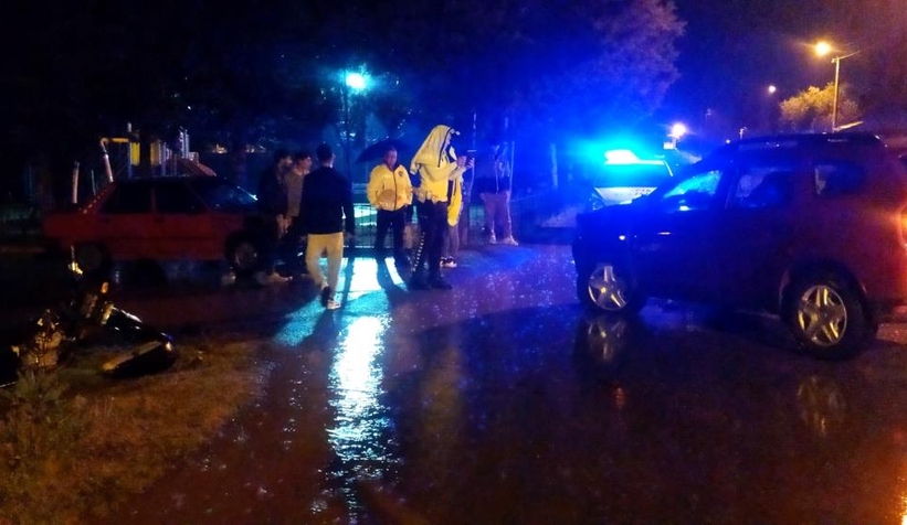 Otomobil ile motosiklet çarpıştı: 1 yaralı