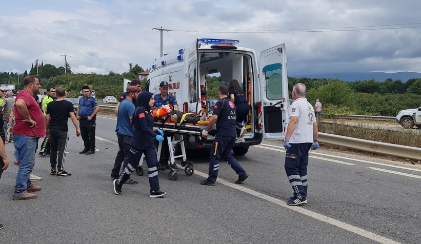 otomobil-ile-motosiklet-carpisti-2-yaralid3ppcgjka0