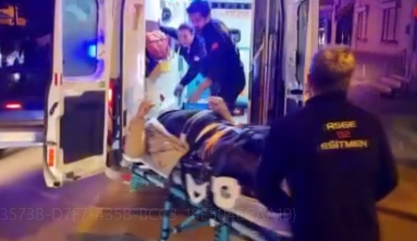 Otomobil ile motosiklet kafa kafaya böyle çarpıştı