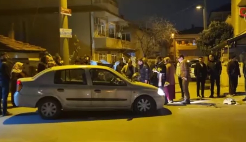 Otomobil ile motosiklet kafa kafaya böyle çarpıştı