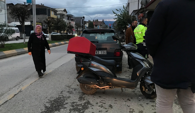 otomobil-ile-motosikletli-kurye-carpistinxl5c21rue