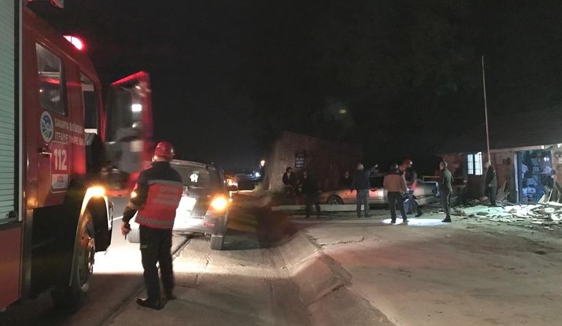 Otomobil mermer atölyesine girdi