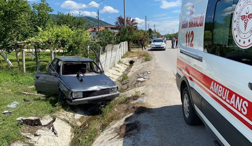 Otomobil su kanalına uçtu; 3’ü çocuk 5 kişi yaralandı