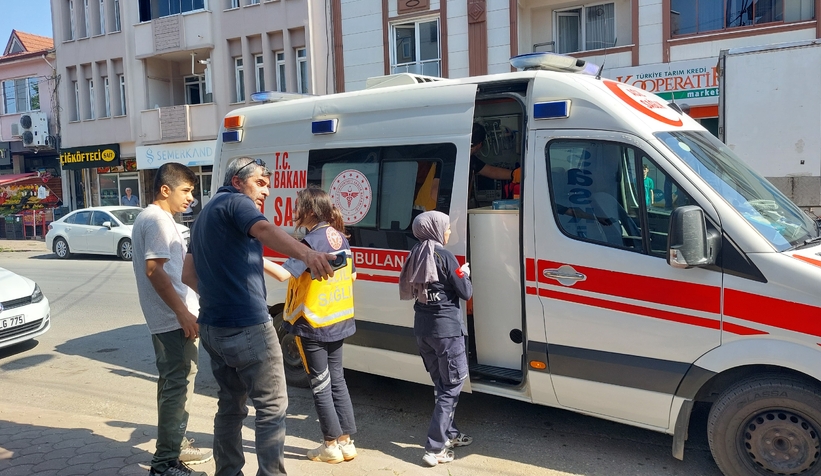 Otomobil sürücüsü çocuğu çarpıp kaçtı