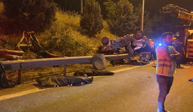 Otomobil takla attı: 3 ölü