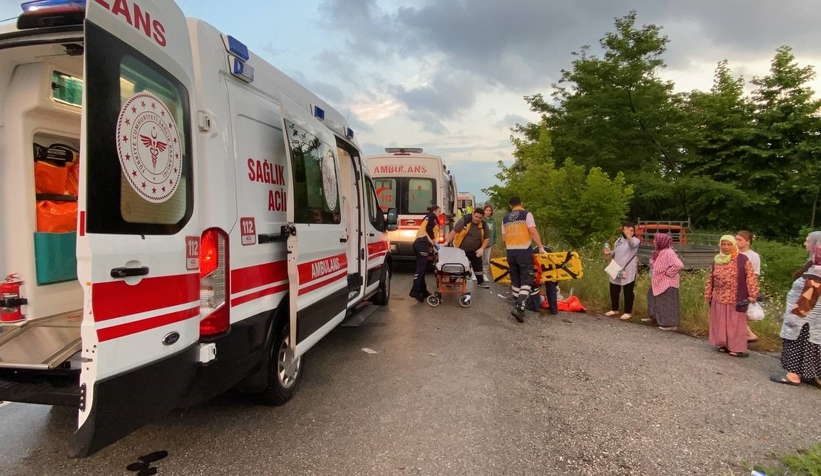 Otomobil takla attı: 4’ü çocuk 7 yaralı