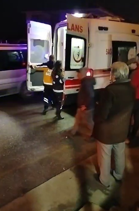 Otomobil yayaya çarptı