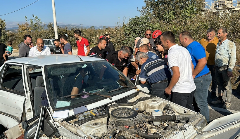 otomobilde-sikisan-yaralinin-feryatlari-yurek-dagladinlc2cwnzwu