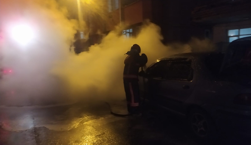 otomobilde-yangin-ciktirelrcgoywd