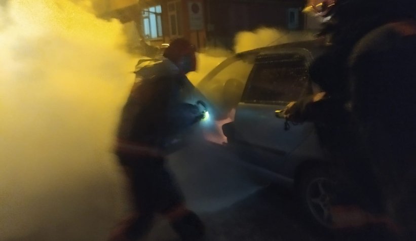 otomobilde-yangin-ciktirelrcgoywd