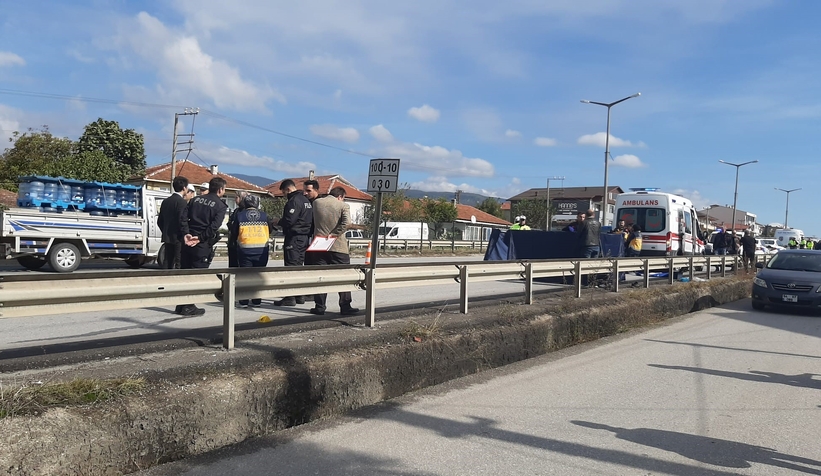 Otomobilin çarptığı yaşlı adam öldü