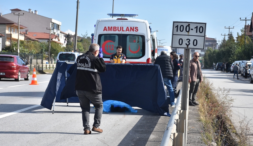 Otomobilin çarptığı yaşlı adam öldü