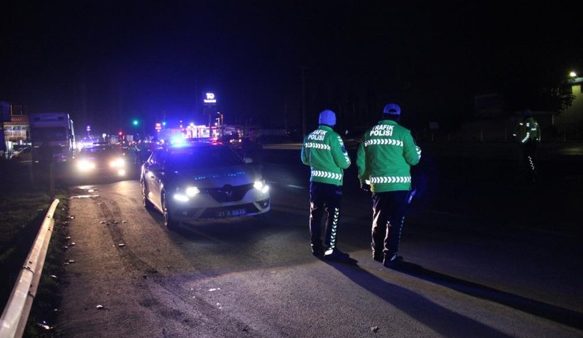 Otomobilin çarptığı yaya ön camdan içeri girdi