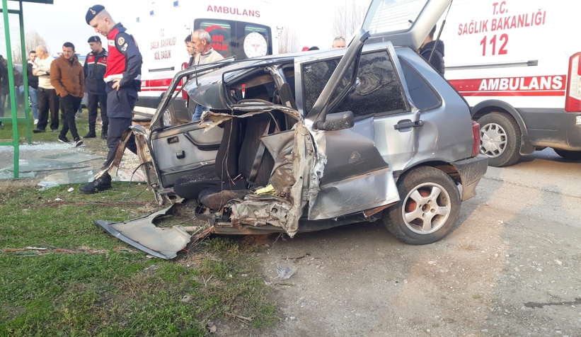 otomobilin-ikiye-bolundugu-kaza-kameradastd4ruxiyu
