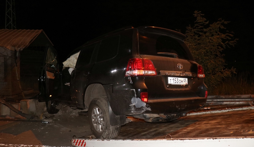  Otomobilin kağıt gibi ezildiği kazada 1 kişi yaralandı