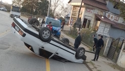 Otomobilin takla attığı anlar kamerada